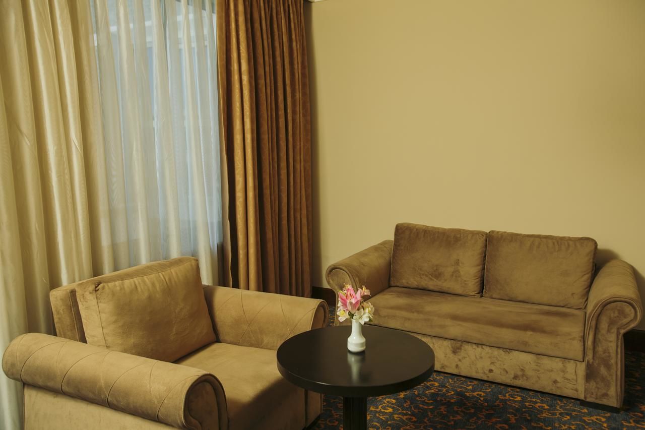 Отель Intourist Palace Batumi Hotel & Casino Батуми