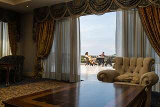 Отель Intourist Palace Batumi Hotel & Casino Батуми Номер «Премьер Люкс»-4
